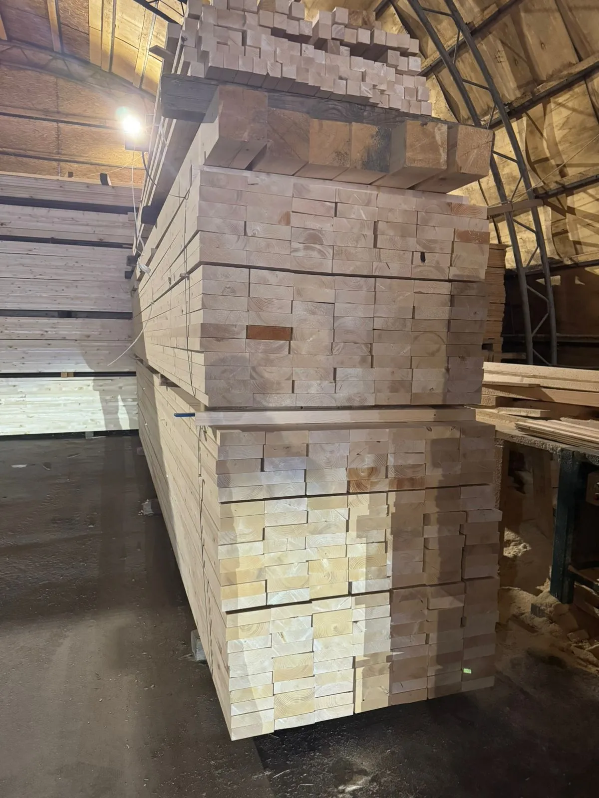 Купить Доска строганная сухая 50х200х6000 мм ГОСТ