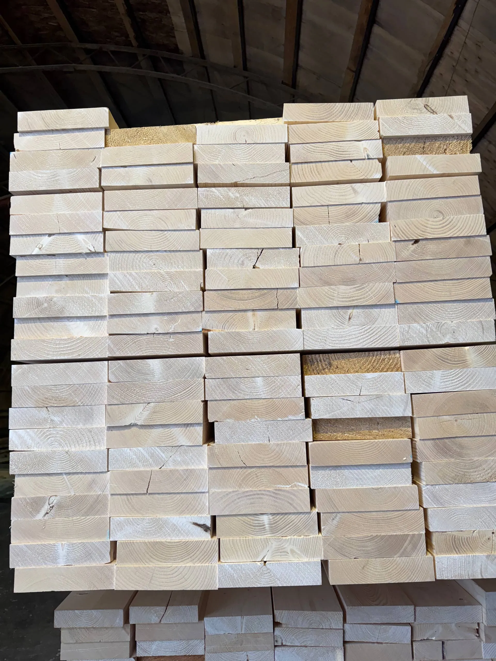 Купить Доска строганная сухая 45х240х6000 мм 