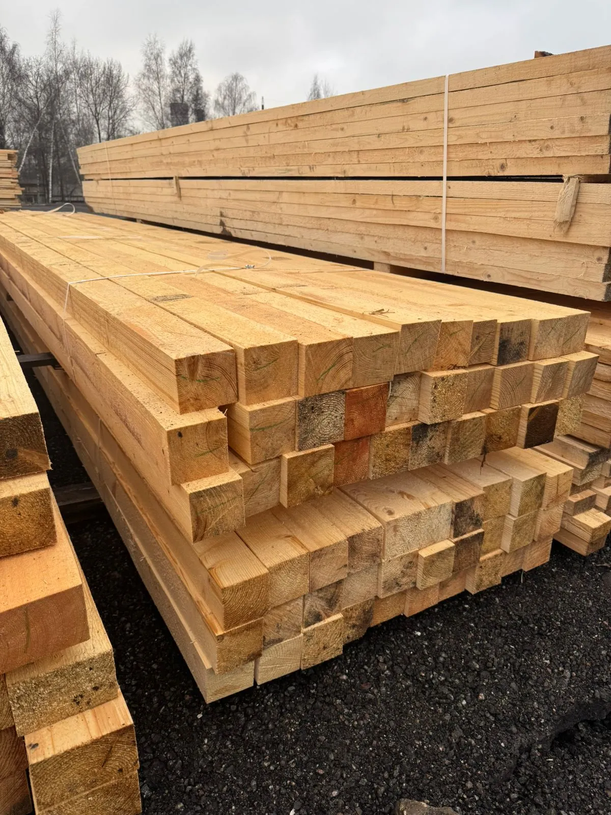 Купить Брус обрезной 100х100х6000 мм ГОСТ, 1 сорт