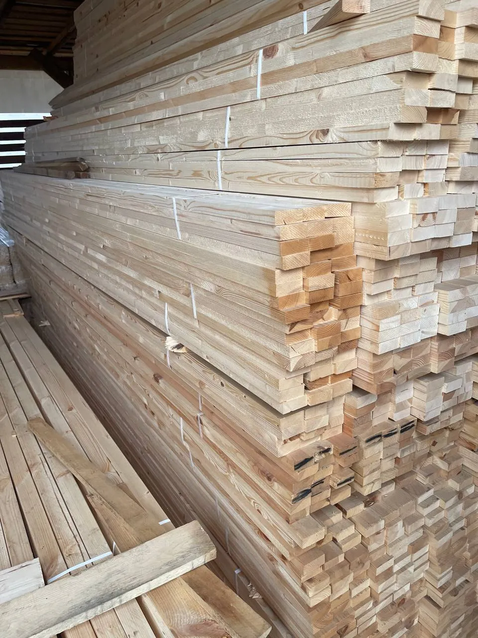 Купить Брусок сухой строганный 20х40х3000 мм