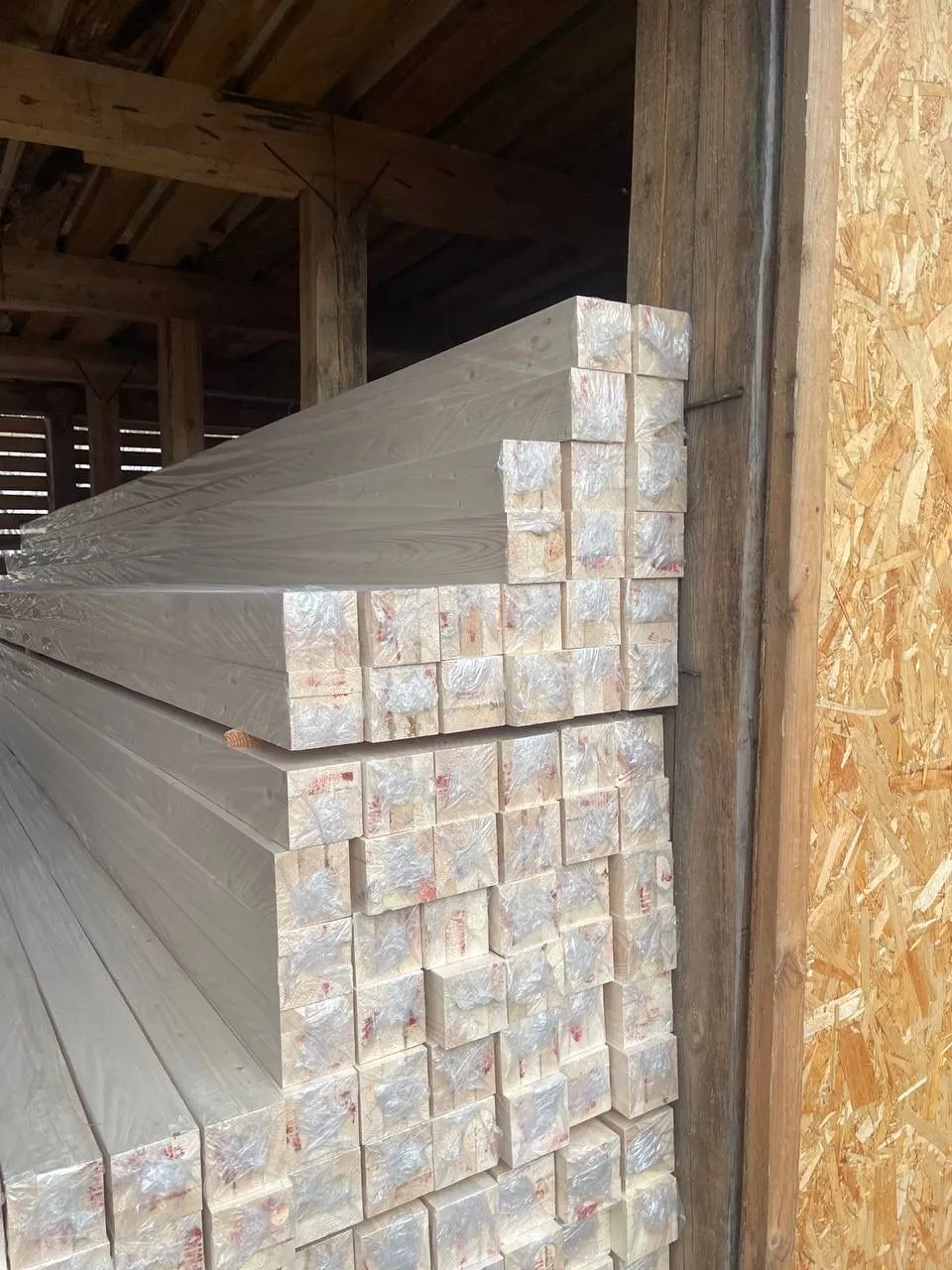 Купить Брус клееный 90х90х6000 мм (Сосна, Ель)