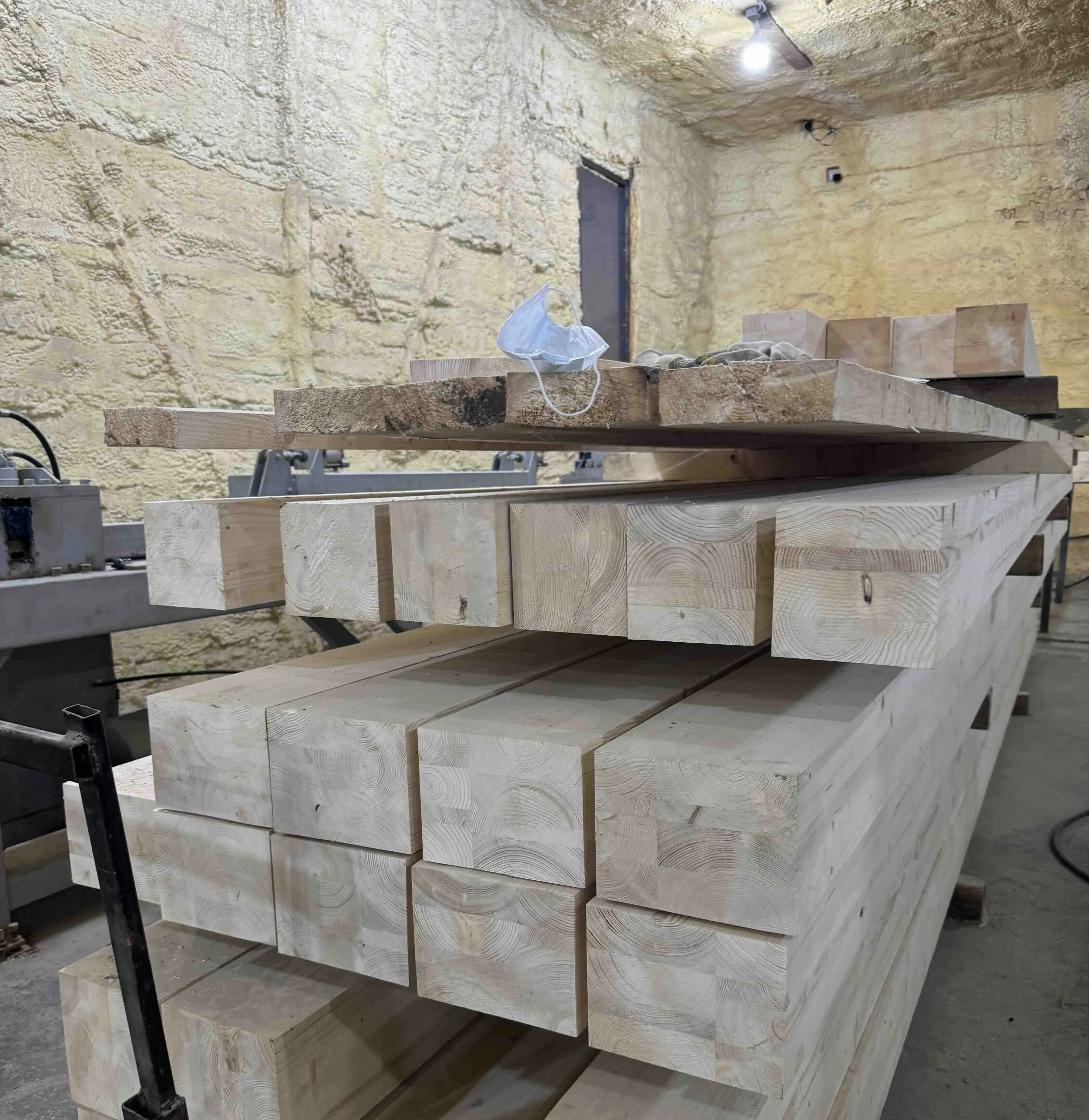 Купить Брус клееный 140х140х6000 мм (Сосна, Ель)