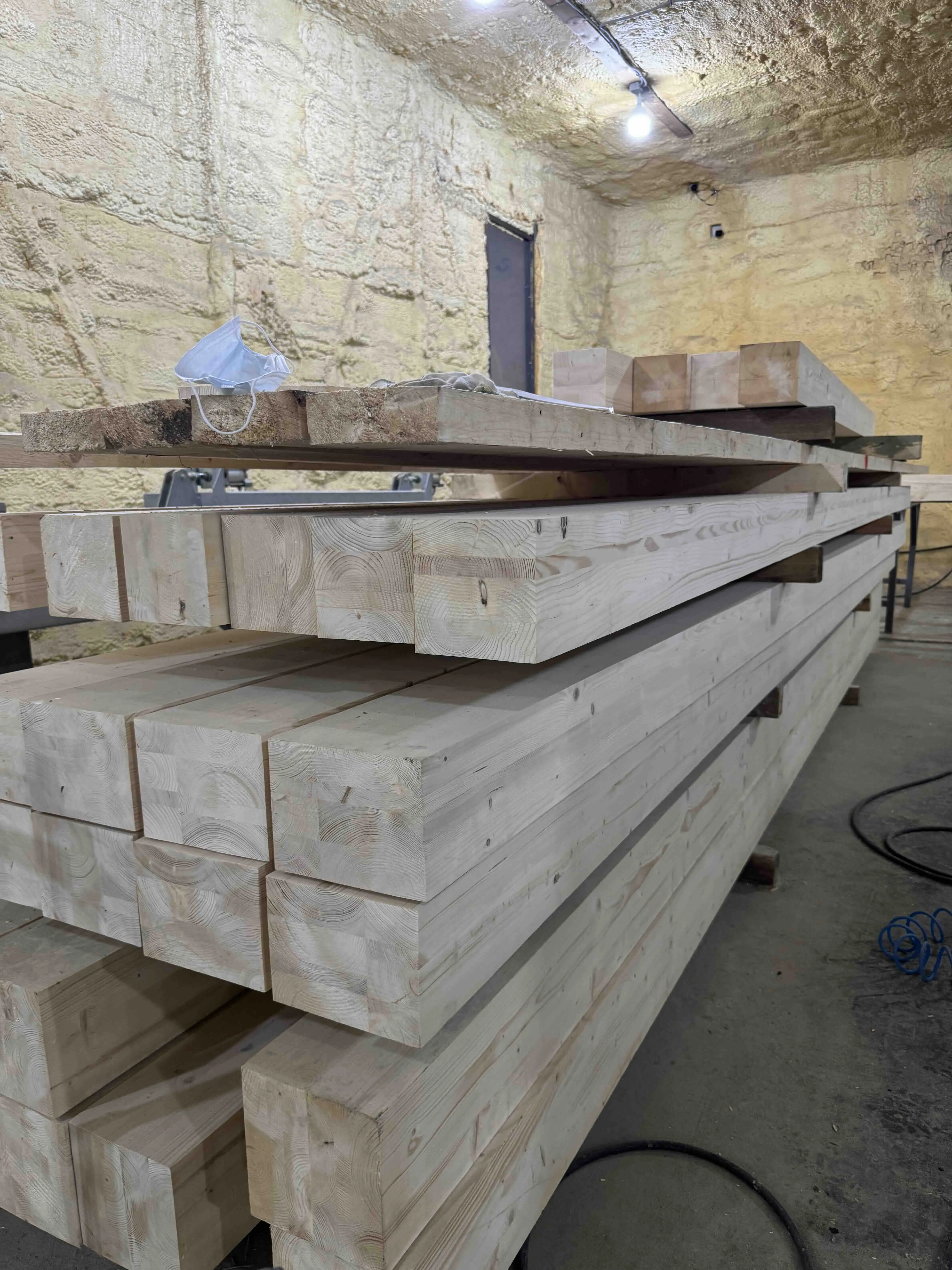 Купить Брус клееный 140х140х6000 мм (Сосна, Ель)