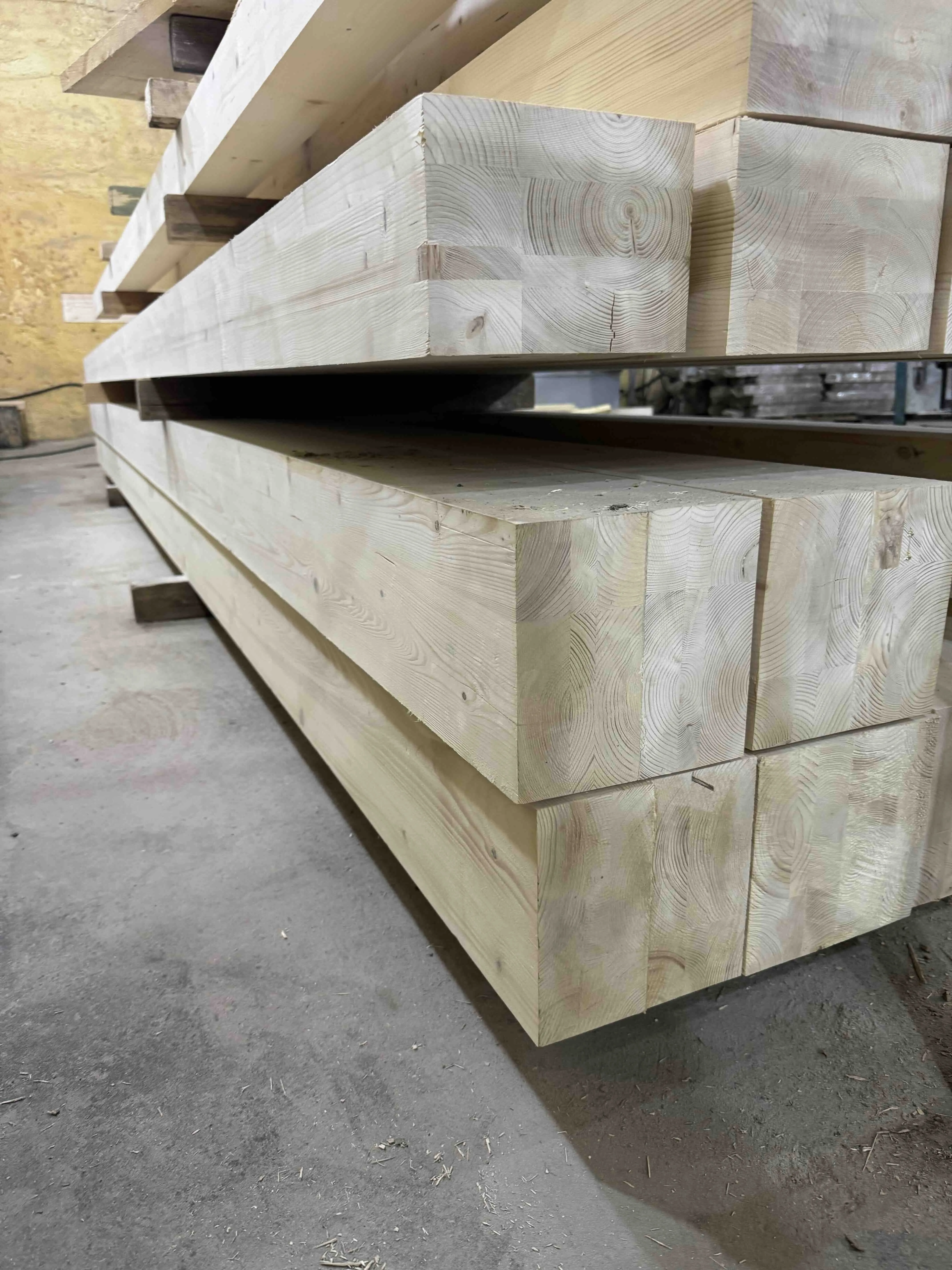 Купить Брус клееный 190х190х6000 мм (Сосна, Ель)