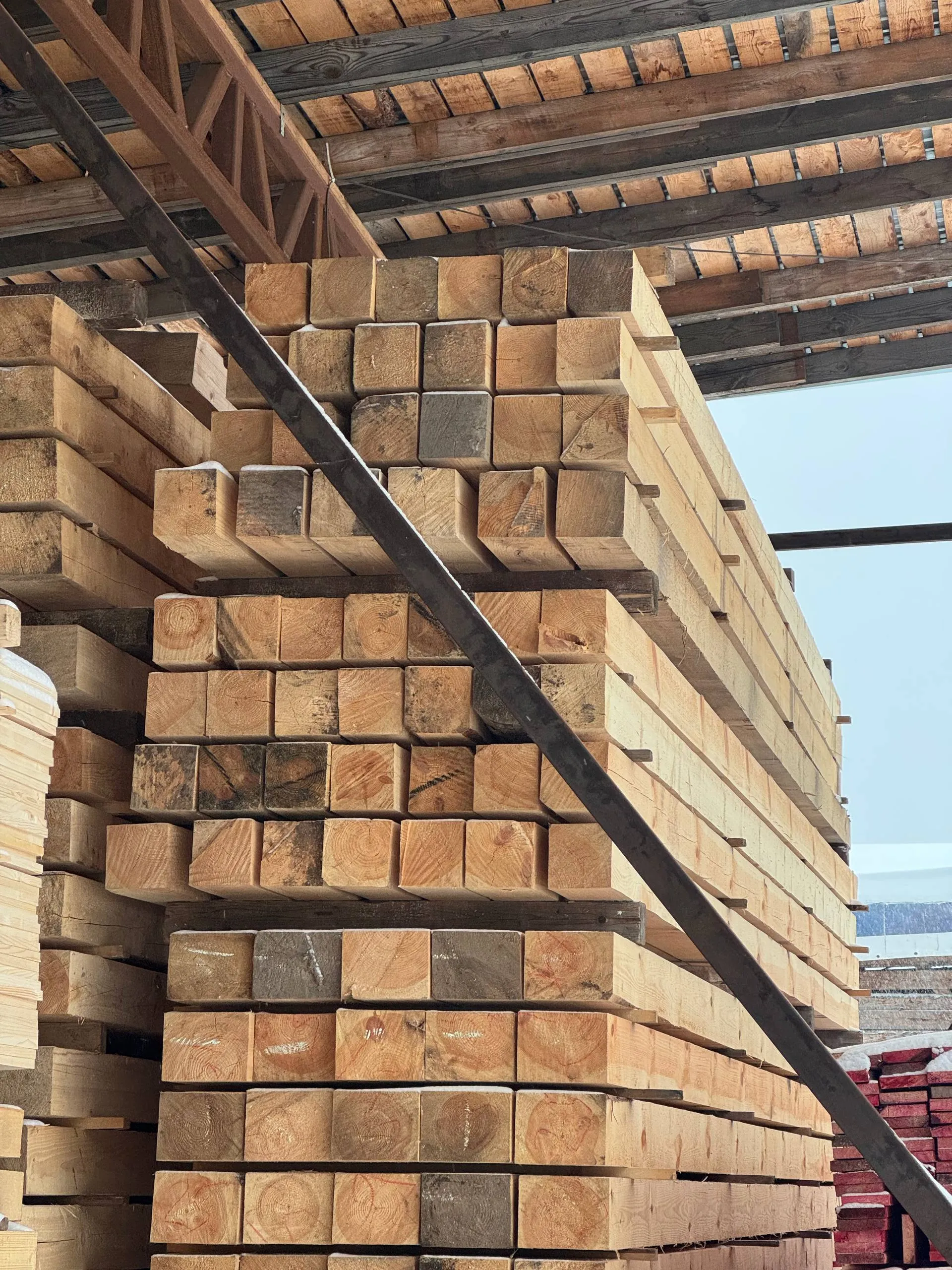 Купить Брус обрезной 150х150х6000 мм ГОСТ, 1 сорт