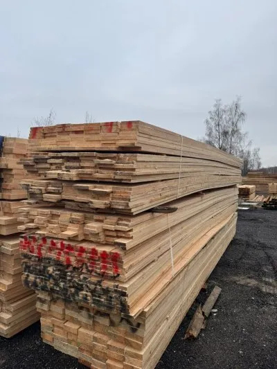 Доска обрезная 25х150х6000 мм ГОСТ, 1 сорт — фото