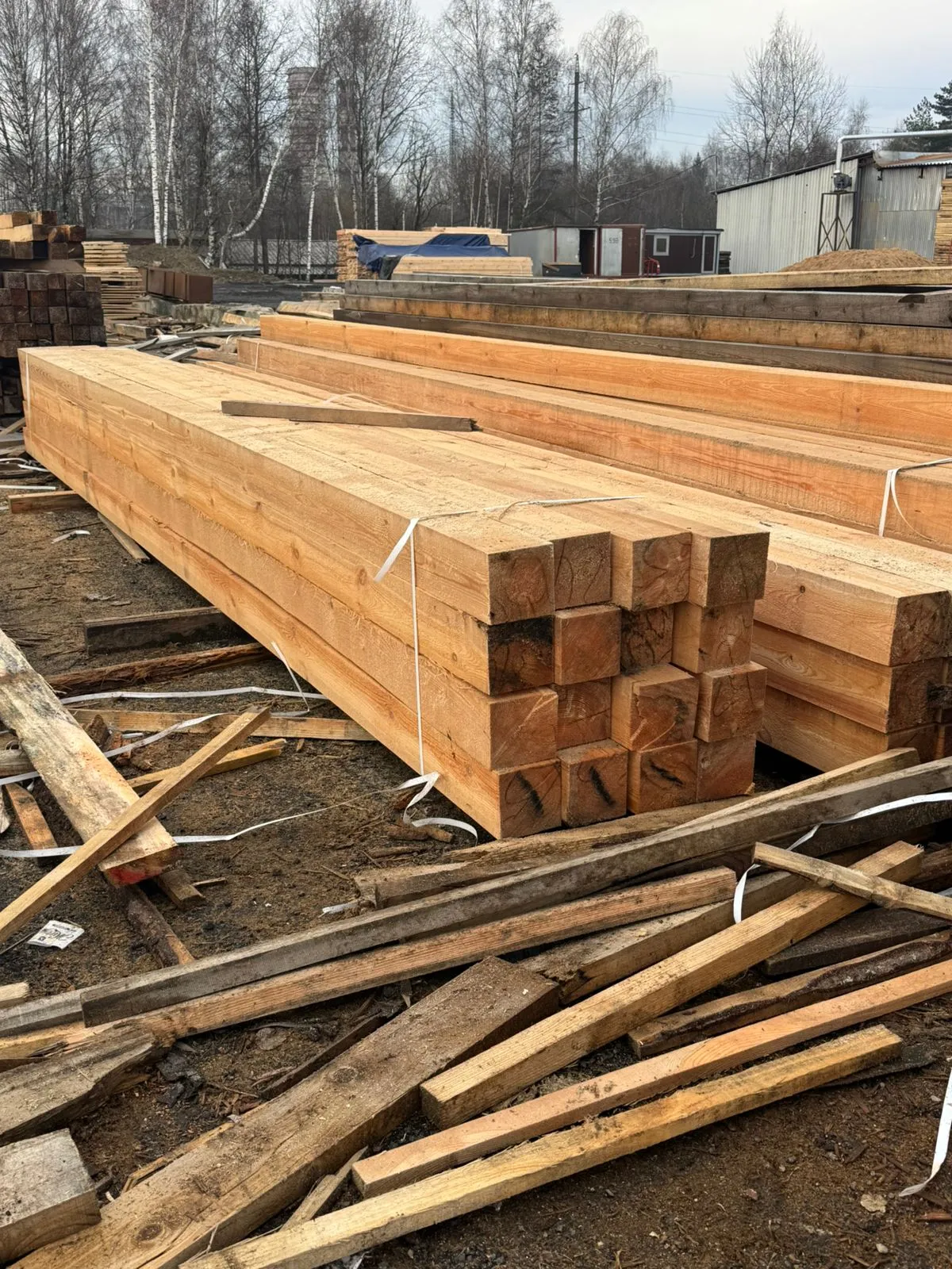 Купить Брус обрезной 200х200х6000 мм ГОСТ, 1 сорт