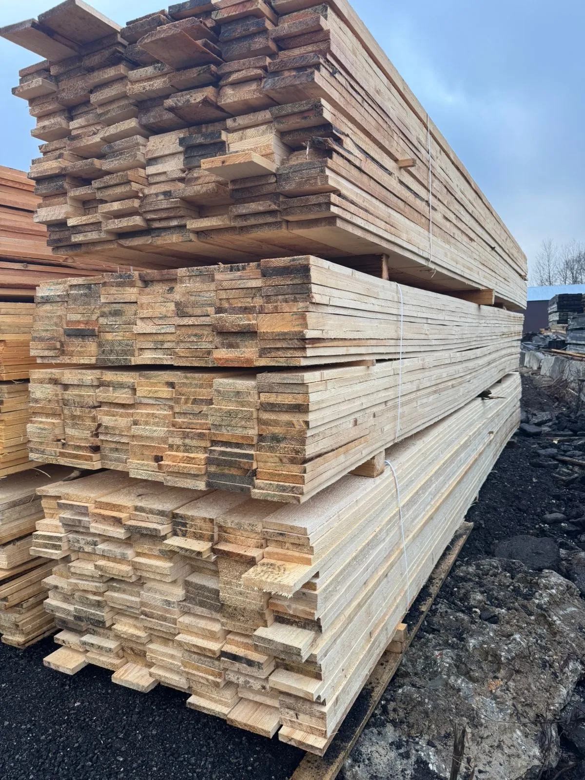 Купить Доска обрезная 22х140х6000 мм ТУ, 1 сорт