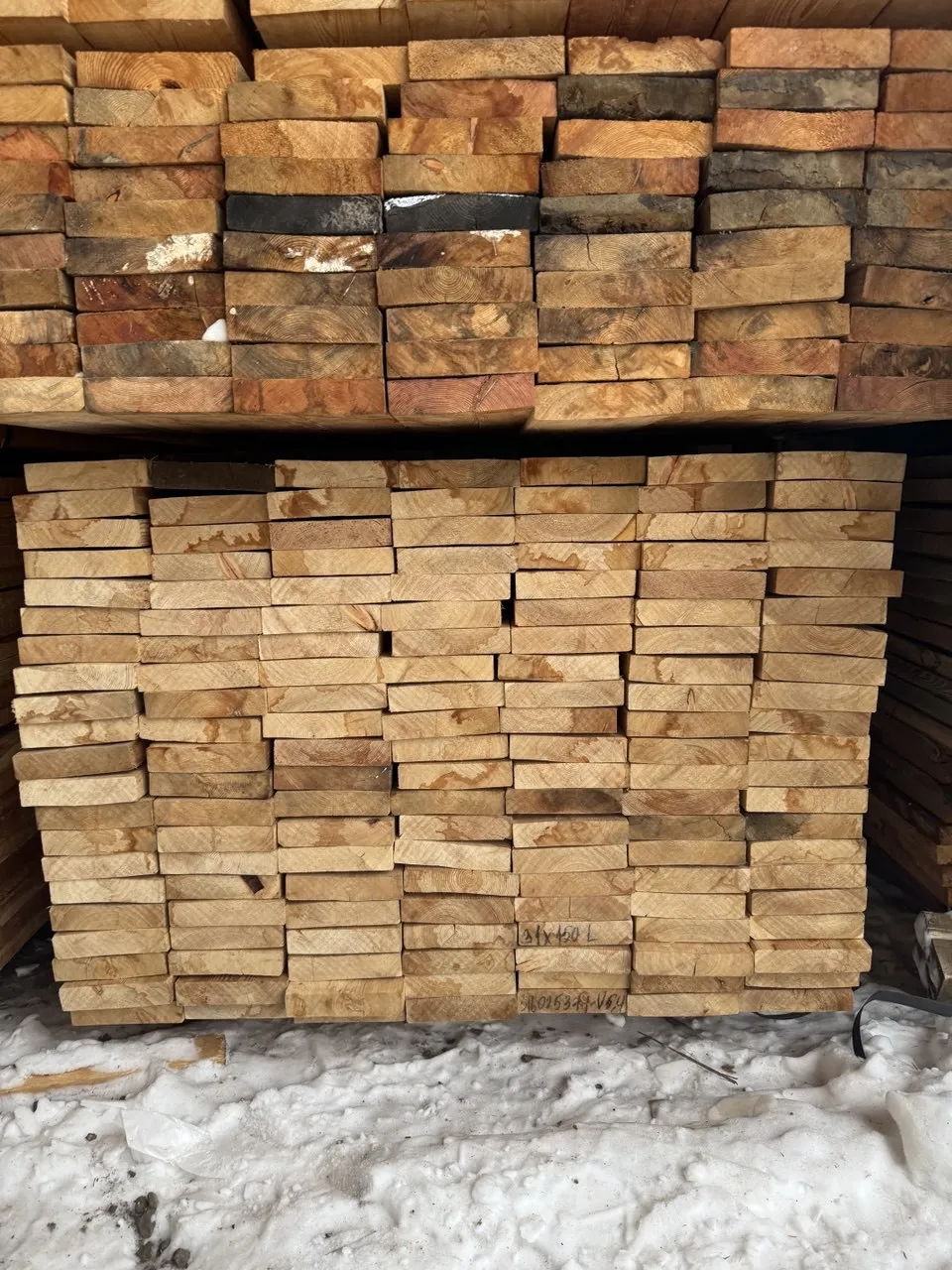 Купить Доска обрезная лиственница 25х100х6000 мм 1 сорт