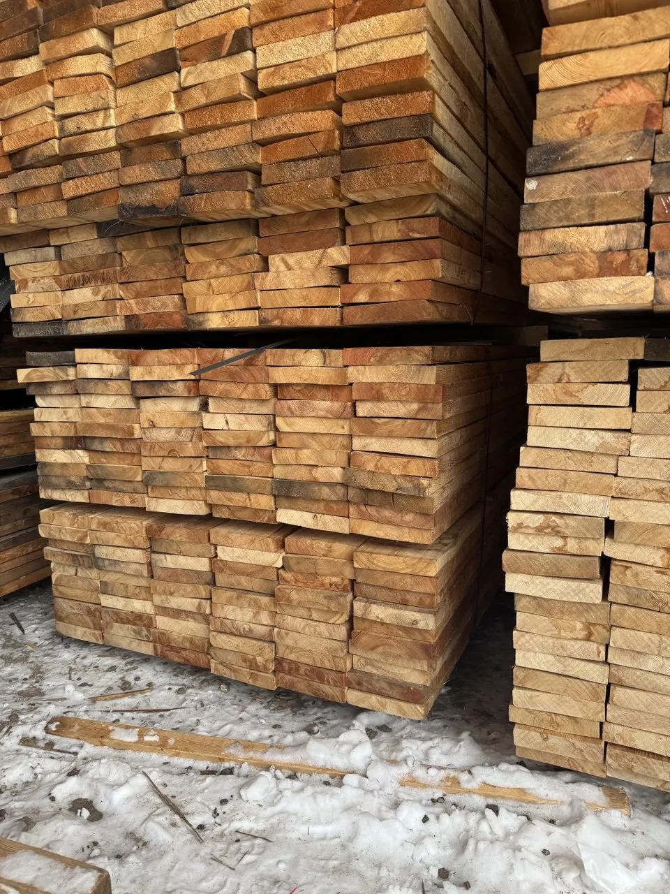 Купить Доска обрезная лиственница 25х100х6000 мм 1 сорт