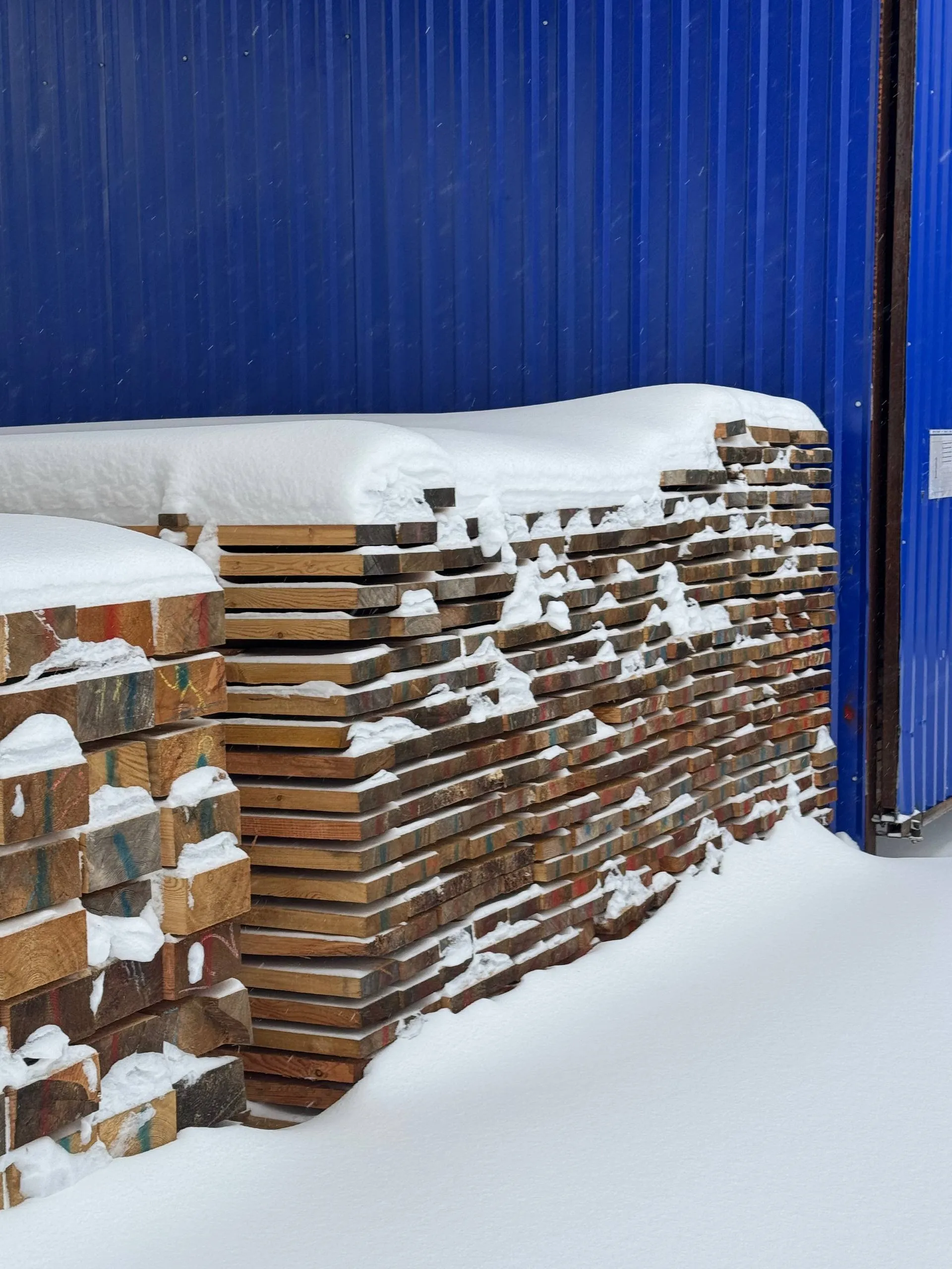 Купить Доска обрезная лиственница 40х150х6000 мм 1 сорт