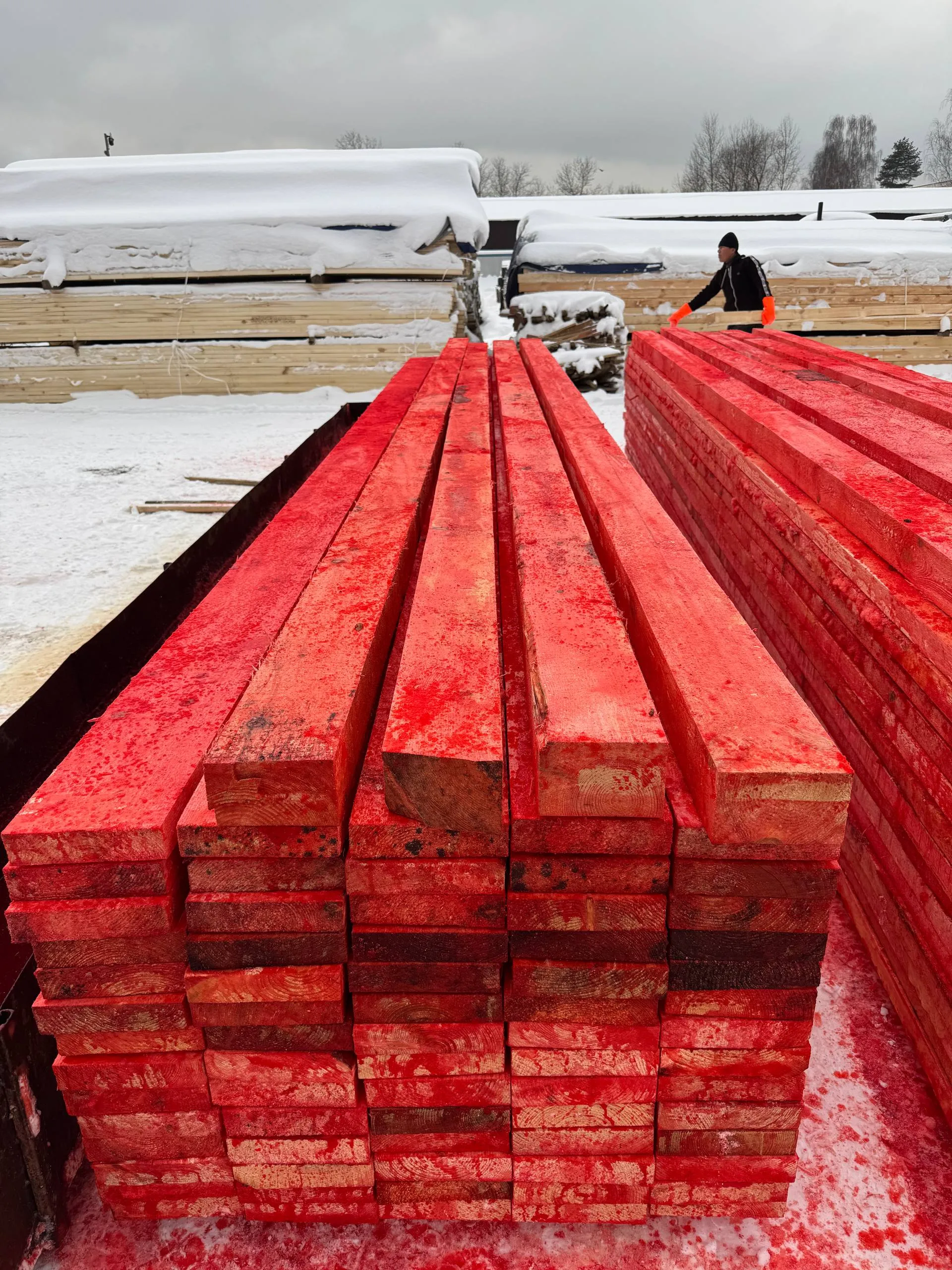 Купить Брус обрезной антисептированный 100х150х6000 мм 1 сорт ГОСТ