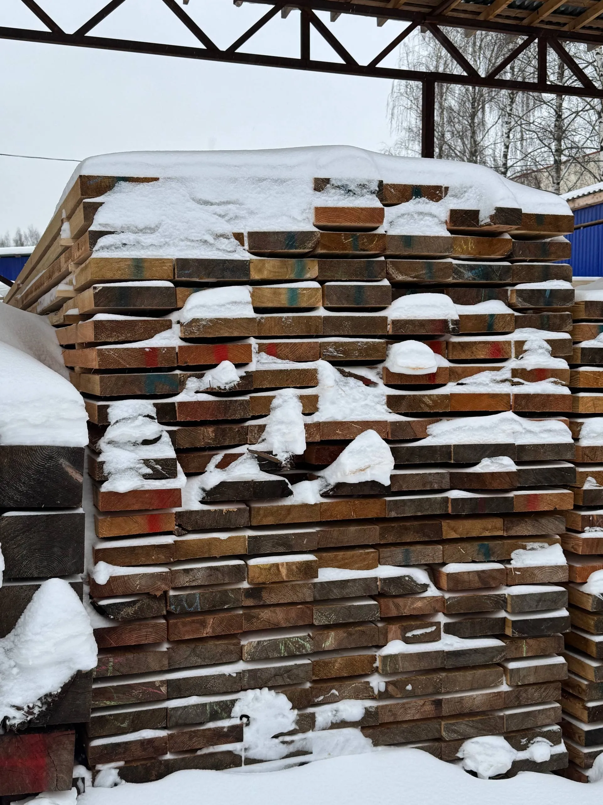 Купить Доска обрезная лиственница 50х200х6000 мм 1 сорт