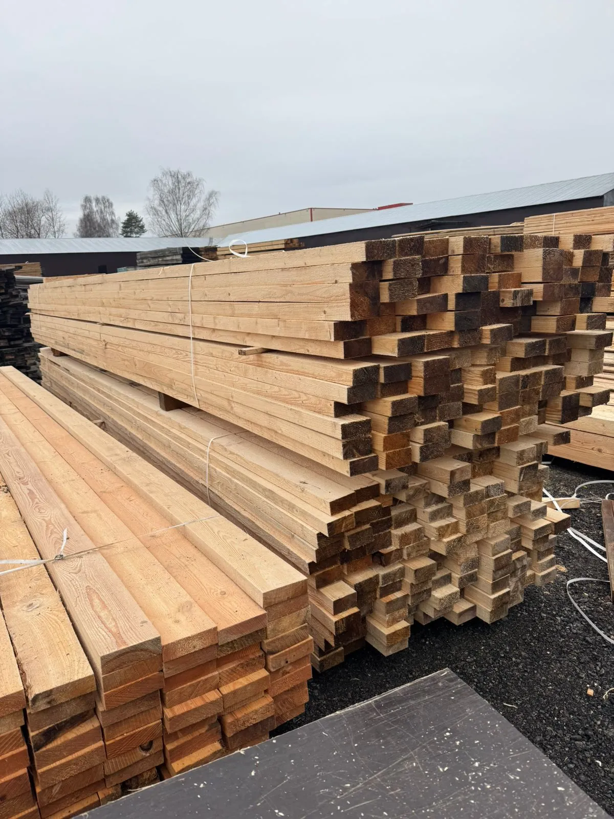 Купить Доска обрезная сухая 50х100х6000 мм 1 сорт ГОСТ