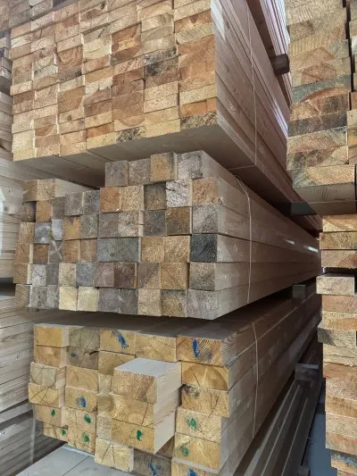 Брус сухой строганный 90х90х6000 мм — фото