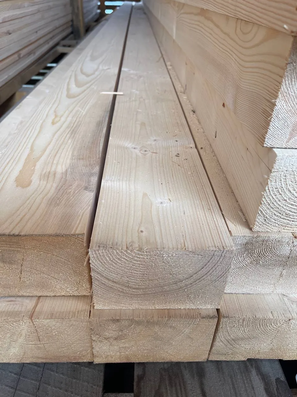 Купить Брус сухой строганный 90х140х6000 мм